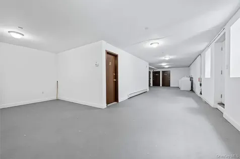 16003 Sanford Avenue Flushing NY 11358