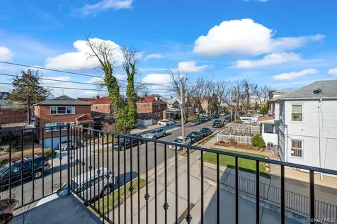 16003 Sanford Avenue Flushing NY 11358