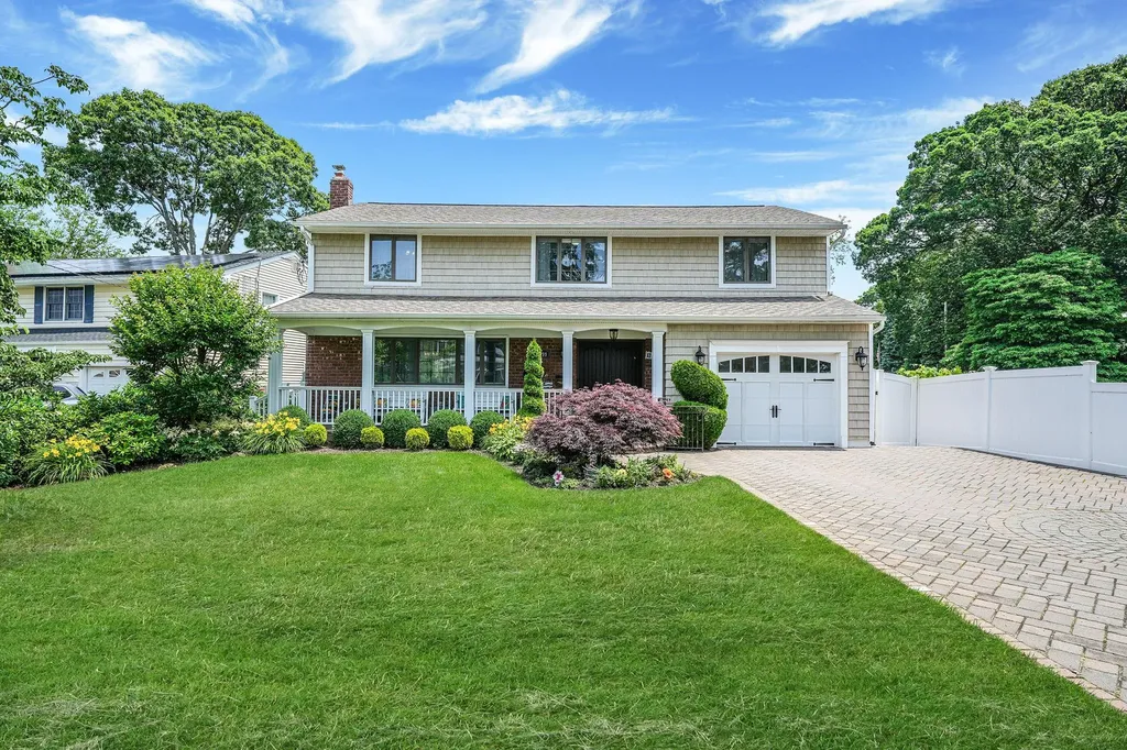 1399 Rhode Avenue Merrick NY 11566
