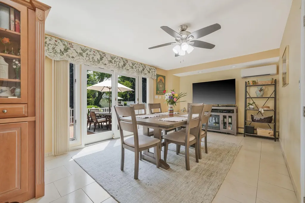 1399 Rhode Avenue Merrick NY 11566