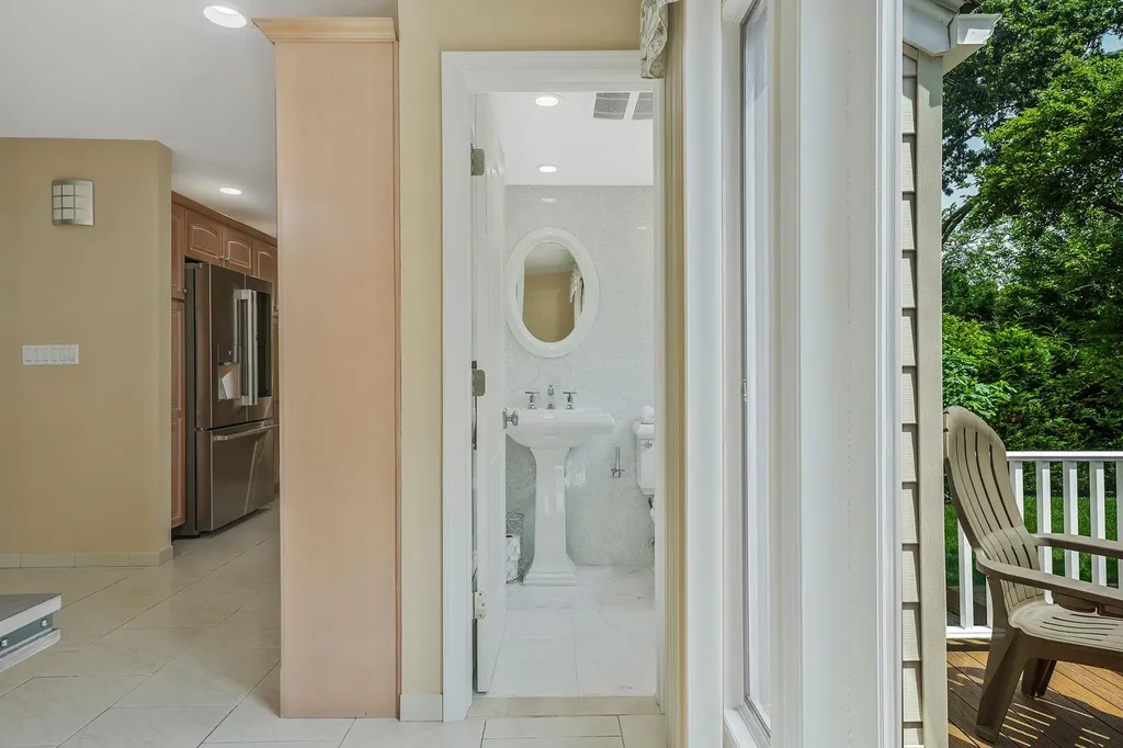 1399 Rhode Avenue Merrick NY 11566