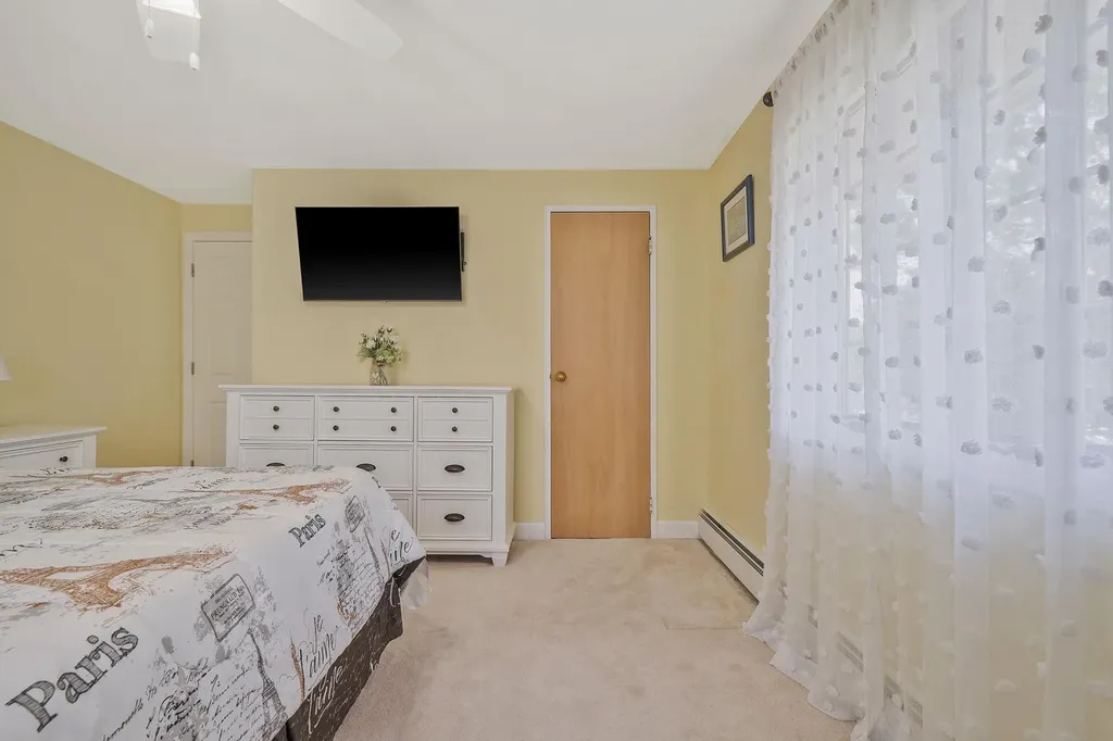 1399 Rhode Avenue Merrick NY 11566
