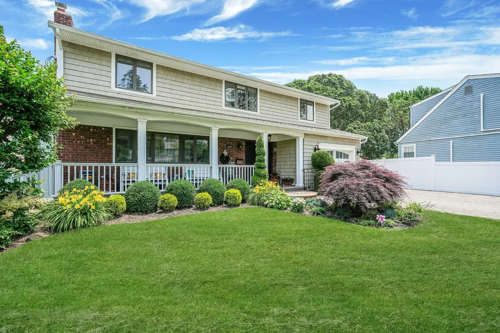 1399 Rhode Avenue Merrick NY 11566