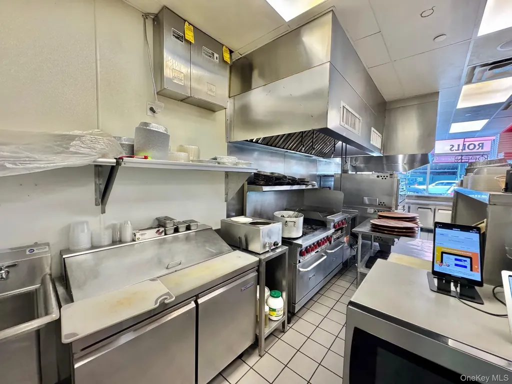 21515 Northern Boulevard Bayside NY 11361