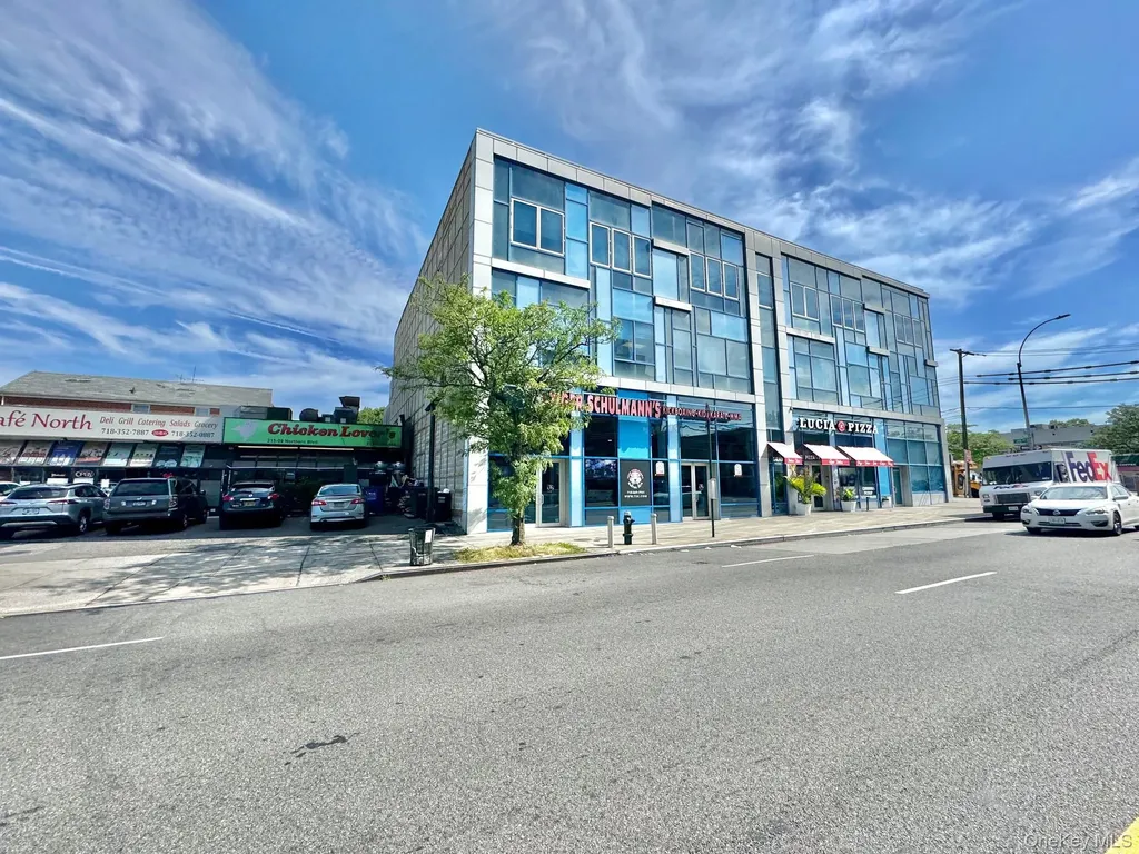 21515 Northern Boulevard Bayside NY 11361