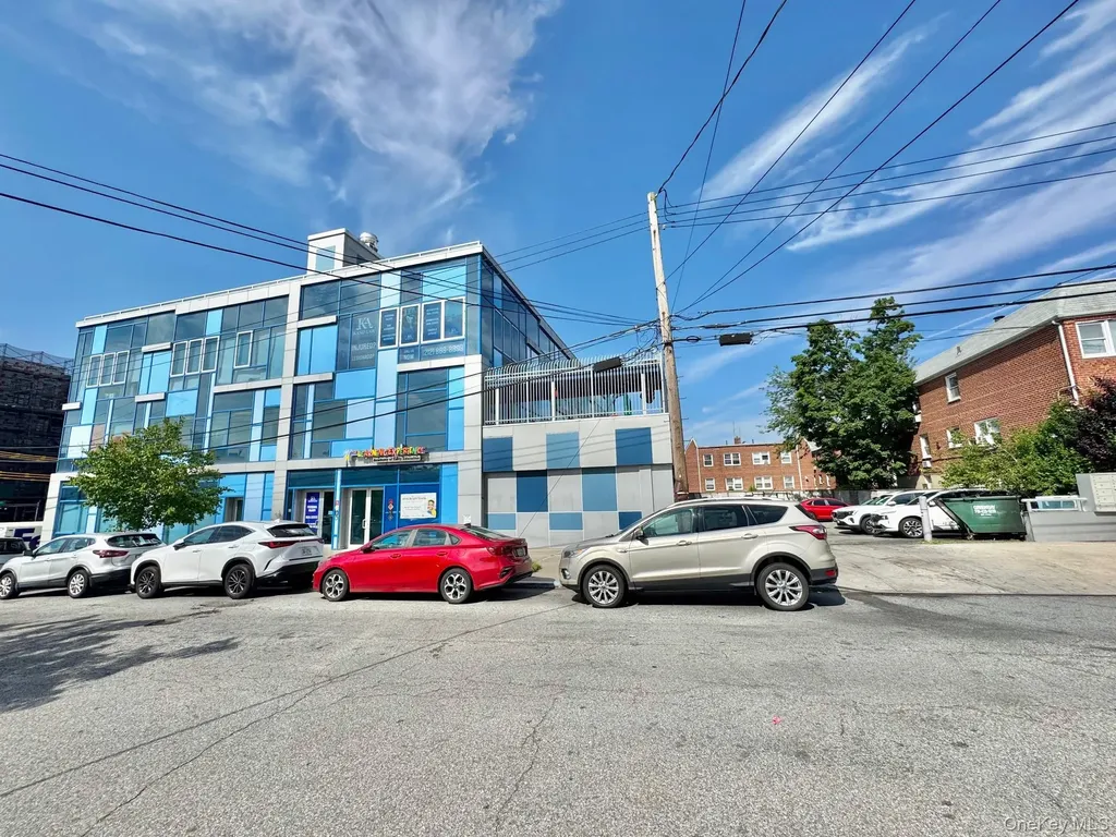21515 Northern Boulevard Bayside NY 11361