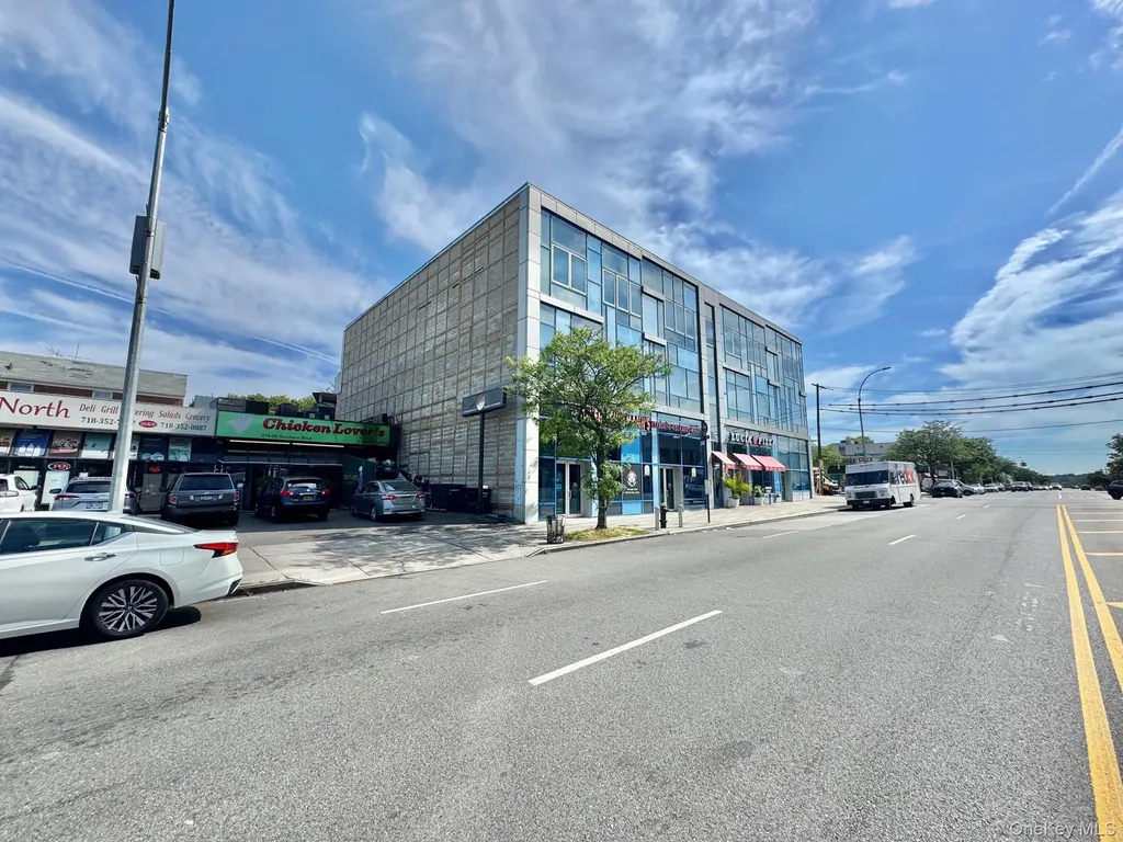 21515 Northern Boulevard Bayside NY 11361