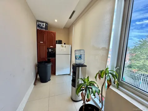 21515 Northern Boulevard Bayside NY 11361