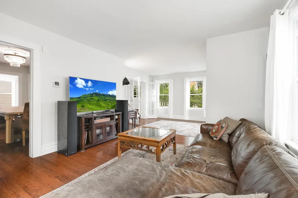 28 Lee Avenue Scarsdale NY 10583