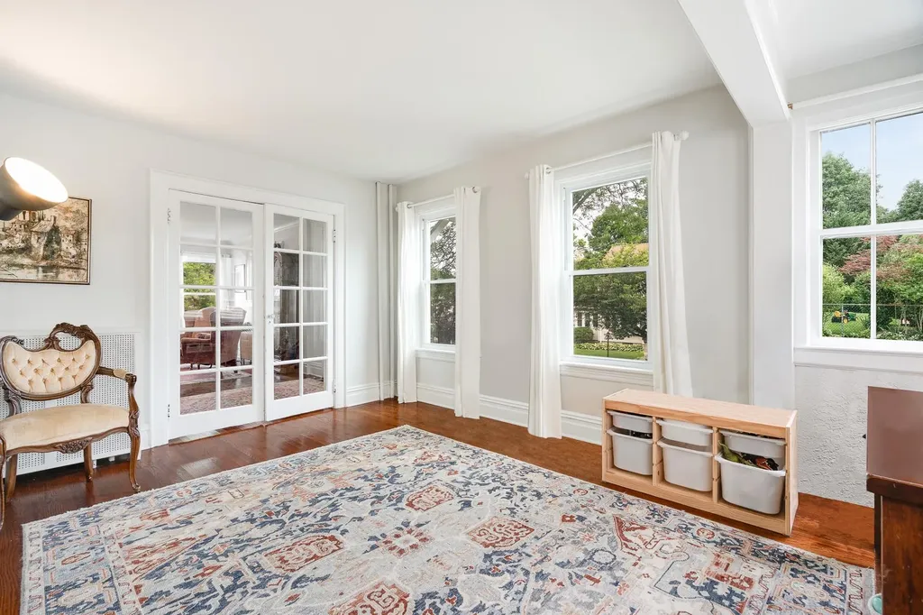 28 Lee Avenue Scarsdale NY 10583