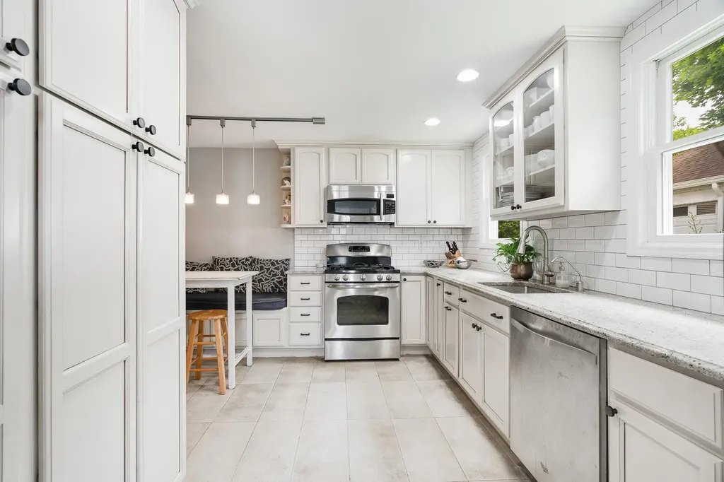 28 Lee Avenue Scarsdale NY 10583