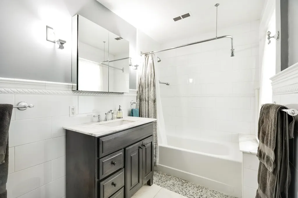 28 Lee Avenue Scarsdale NY 10583