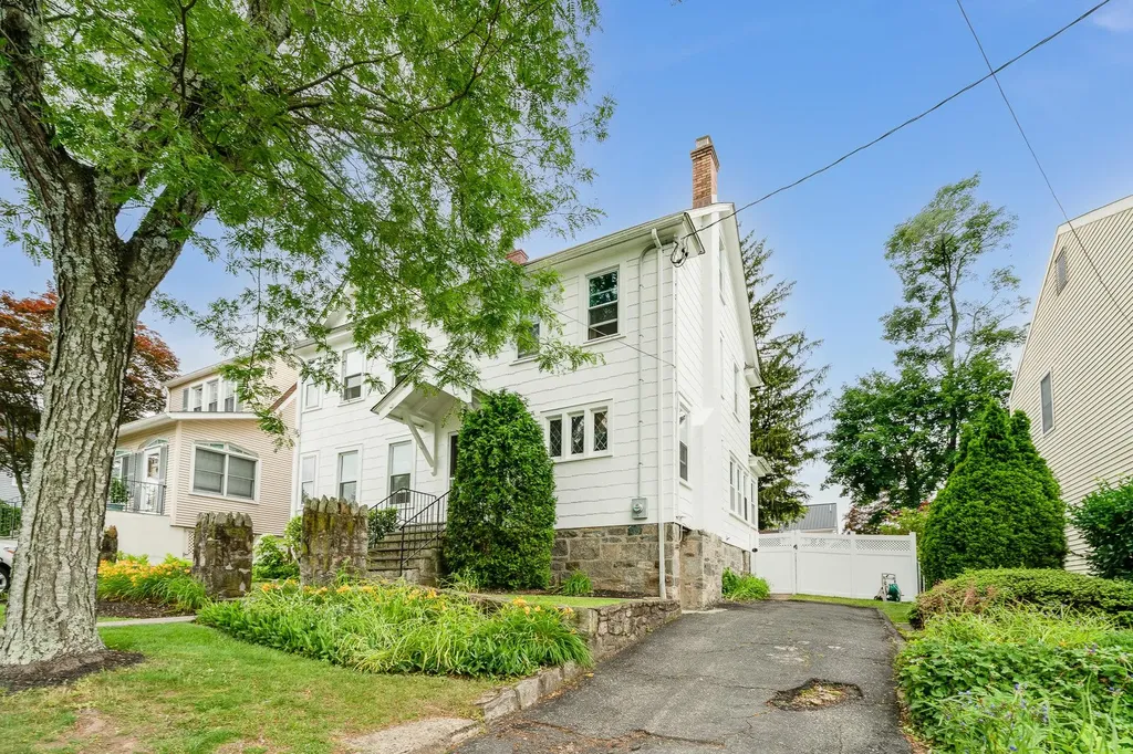 28 Lee Avenue Scarsdale NY 10583