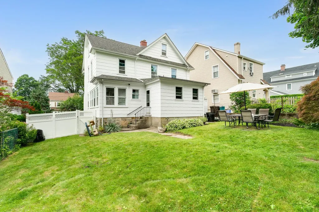 28 Lee Avenue Scarsdale NY 10583