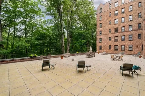 143 Garth Road Scarsdale NY 10583