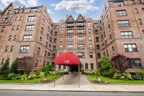 143 Garth Road Scarsdale NY 10583