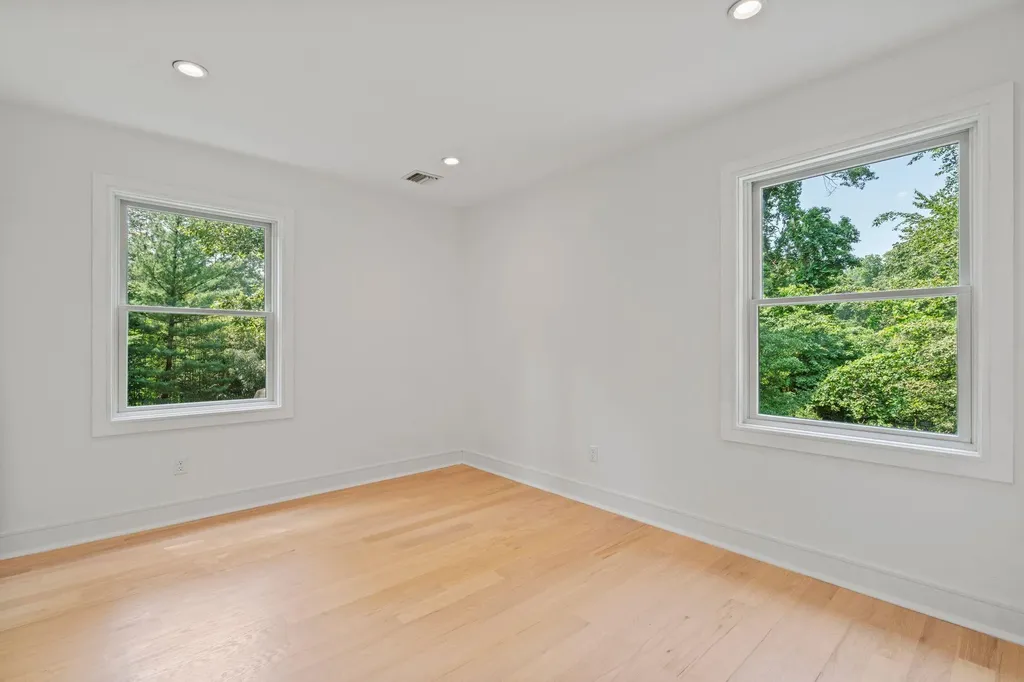 18 Wilderness Road Saint James NY 11780