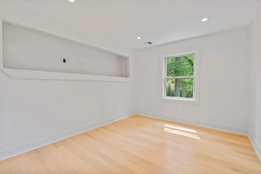 18 Wilderness Road Saint James NY 11780