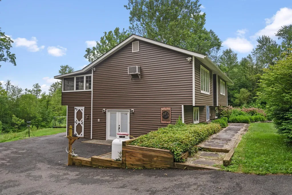 417 New Hurley Road Wallkill NY 12589