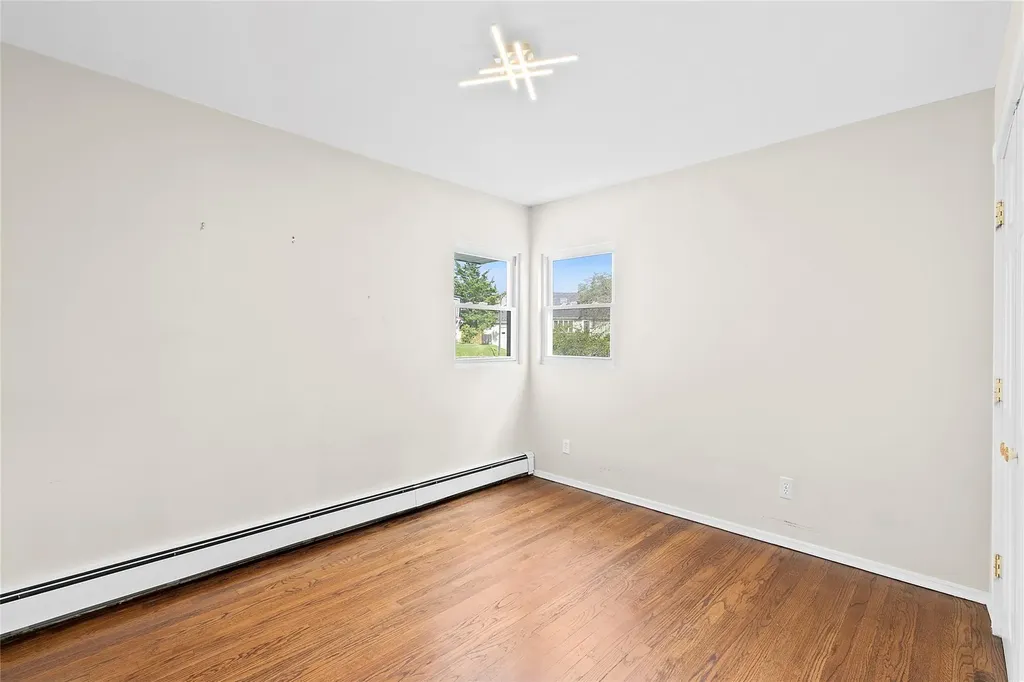5 Cheshire Avenue Syosset NY 11791