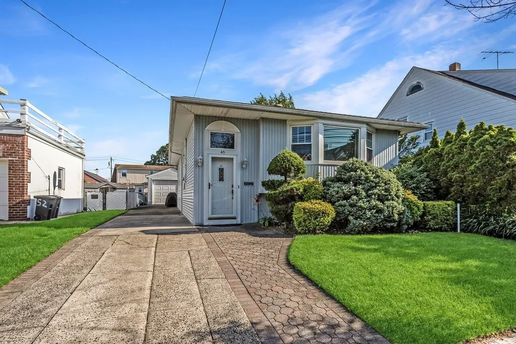 46 Pine Street Oceanside NY 11572