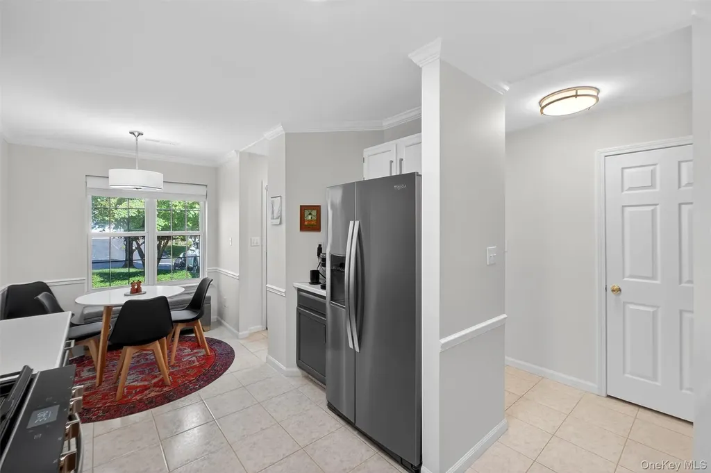 42 Prestwick Court Poughkeepsie NY 12603