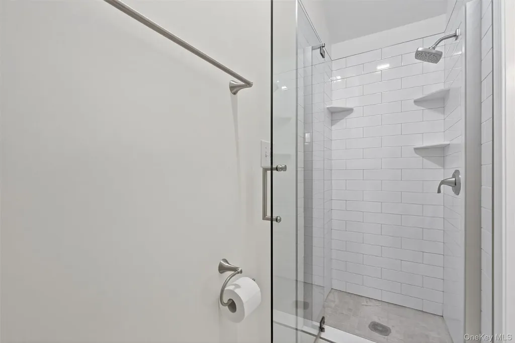 42 Prestwick Court Poughkeepsie NY 12603