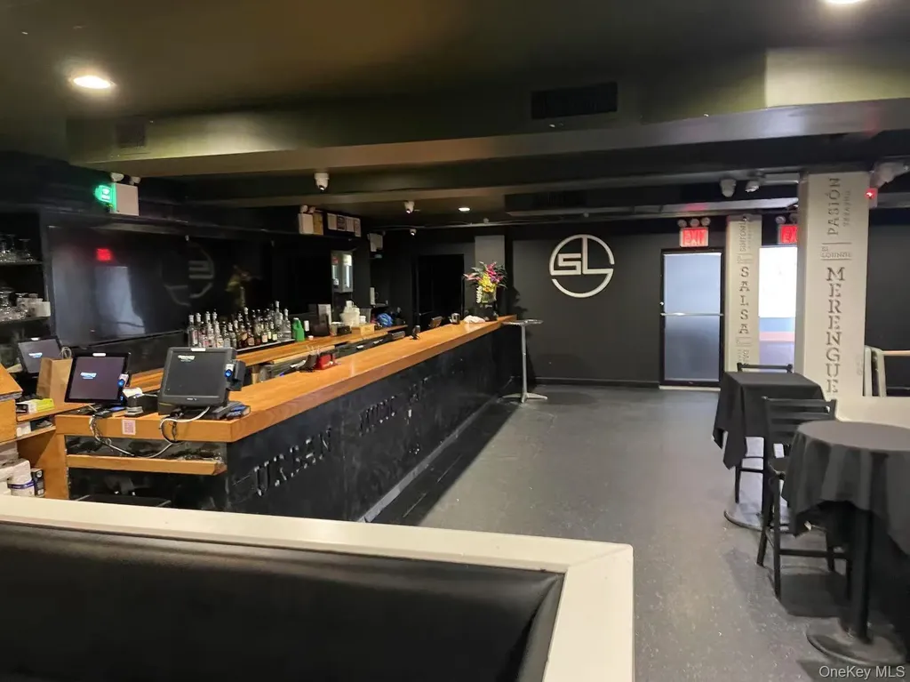 95-35 40 Road Elmhurst NY 11373