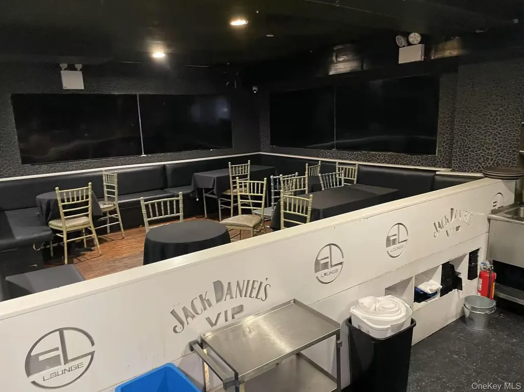 95-35 40 Road Elmhurst NY 11373