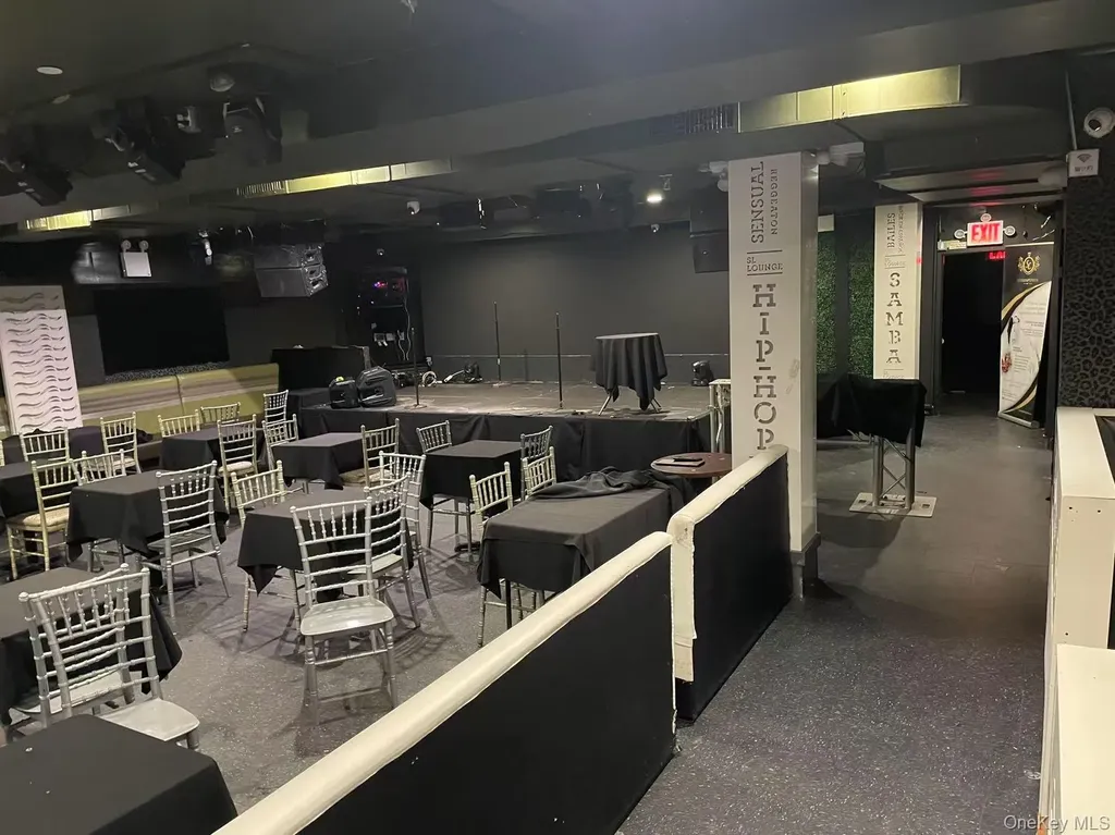 95-35 40 Road Elmhurst NY 11373