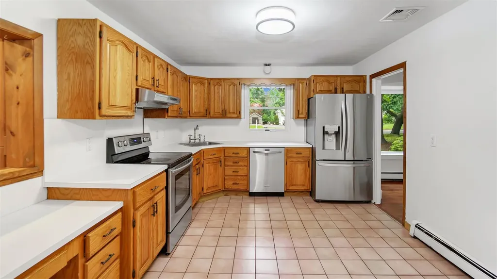 24 Summerset Drive Smithtown NY 11787