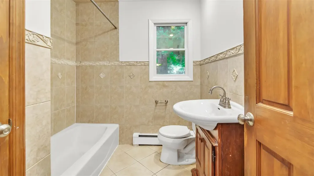 24 Summerset Drive Smithtown NY 11787