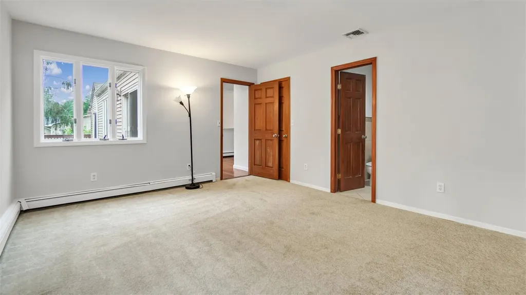 24 Summerset Drive Smithtown NY 11787