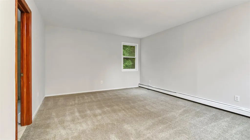 24 Summerset Drive Smithtown NY 11787