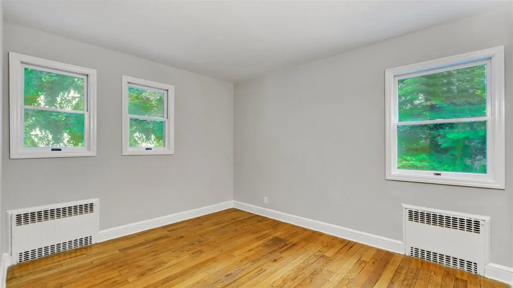 24 Summerset Drive Smithtown NY 11787
