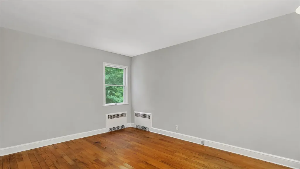 24 Summerset Drive Smithtown NY 11787