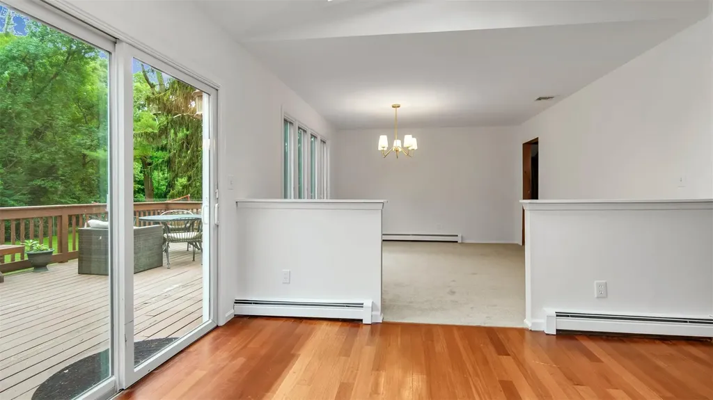 24 Summerset Drive Smithtown NY 11787