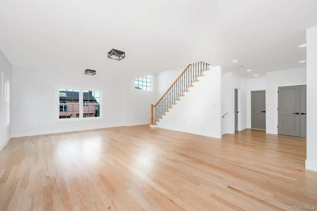 23 Bay Street Bellmore NY 11710