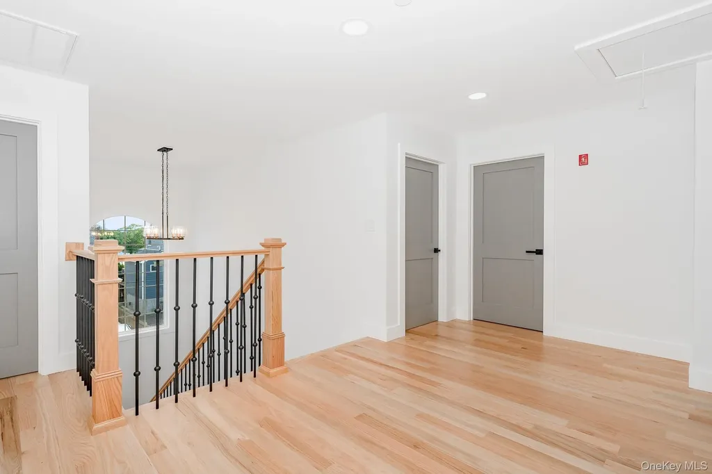 23 Bay Street Bellmore NY 11710