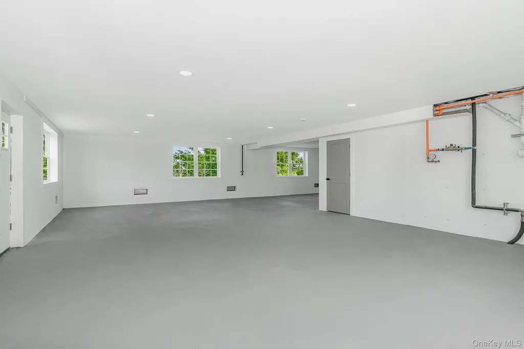 23 Bay Street Bellmore NY 11710