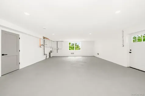 23 Bay Street Bellmore NY 11710