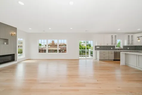 23 Bay Street Bellmore NY 11710