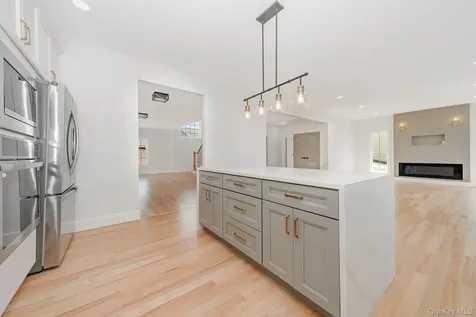 23 Bay Street Bellmore NY 11710