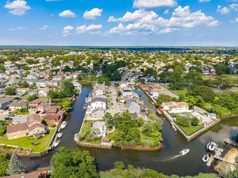 23 Bay Street Bellmore NY 11710