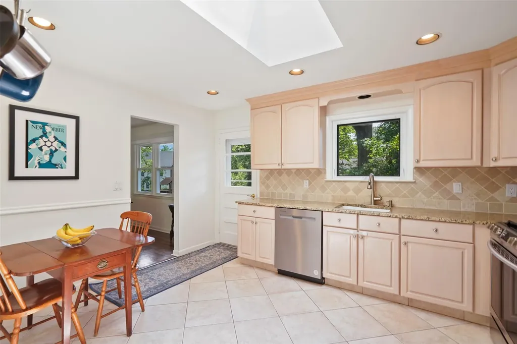 8 Elm Hill Drive Rye Brook NY 10573