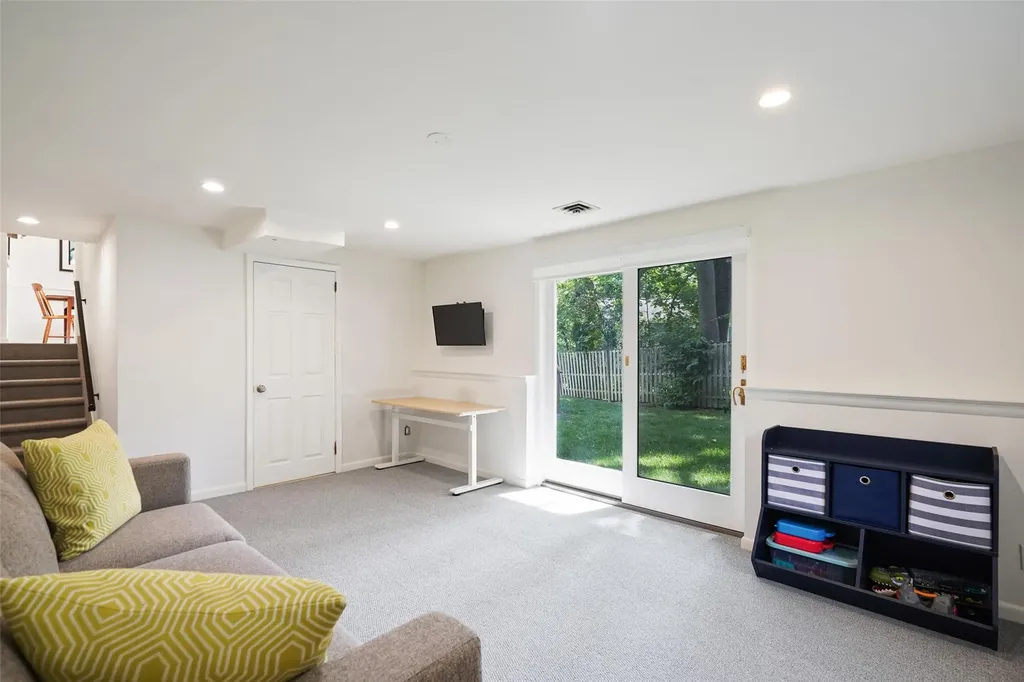 8 Elm Hill Drive Rye Brook NY 10573