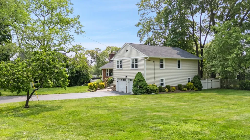 8 Elm Hill Drive Rye Brook NY 10573
