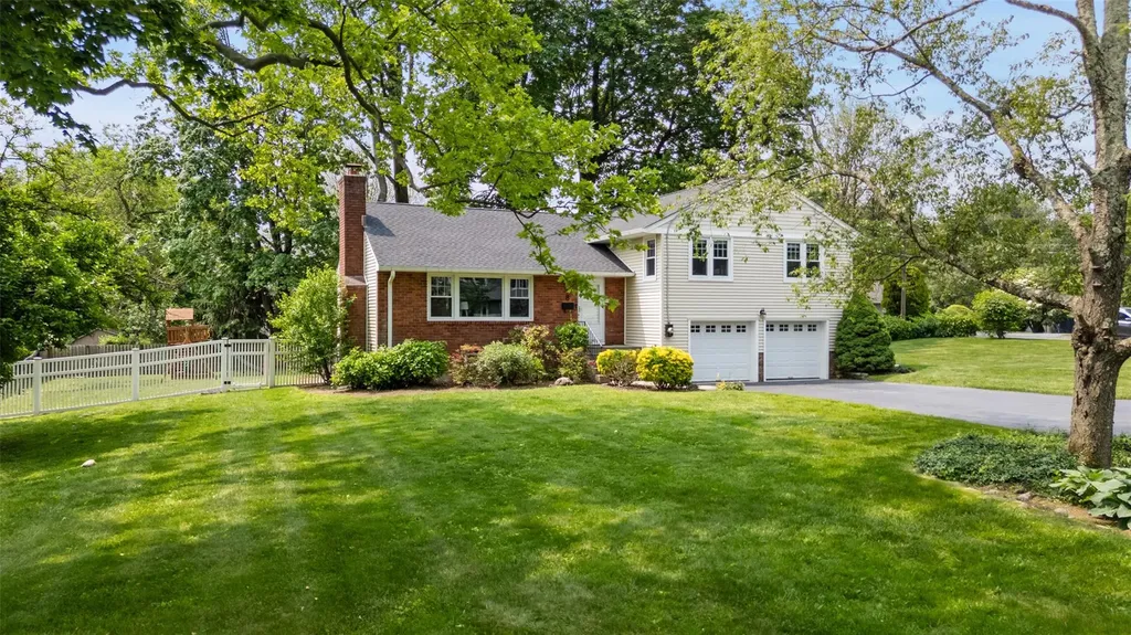 8 Elm Hill Drive Rye Brook NY 10573