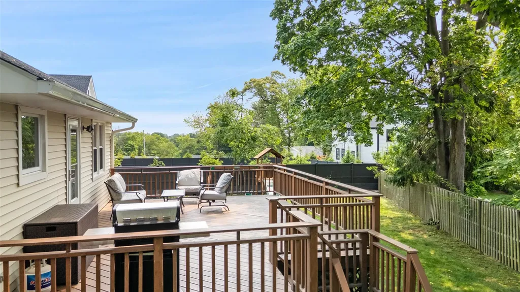 8 Elm Hill Drive Rye Brook NY 10573