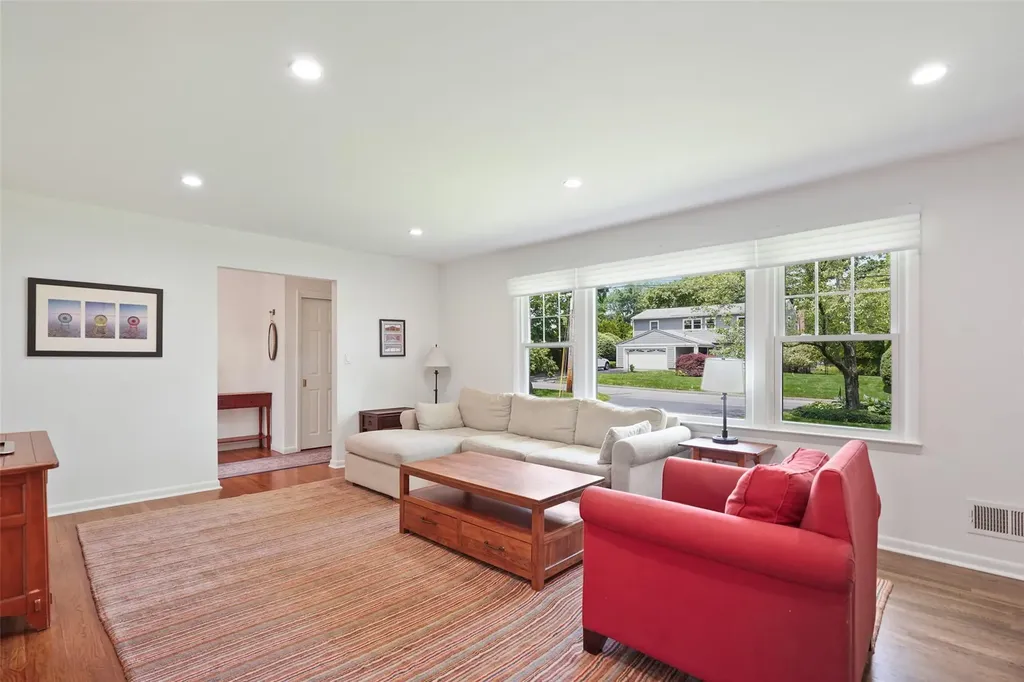 8 Elm Hill Drive Rye Brook NY 10573